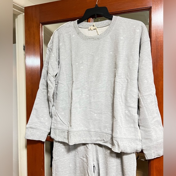 291. Hem & Thread Embroidered Jogger Pant/Side Slit Sweatshirt Set NWT - Picture 12 of 14